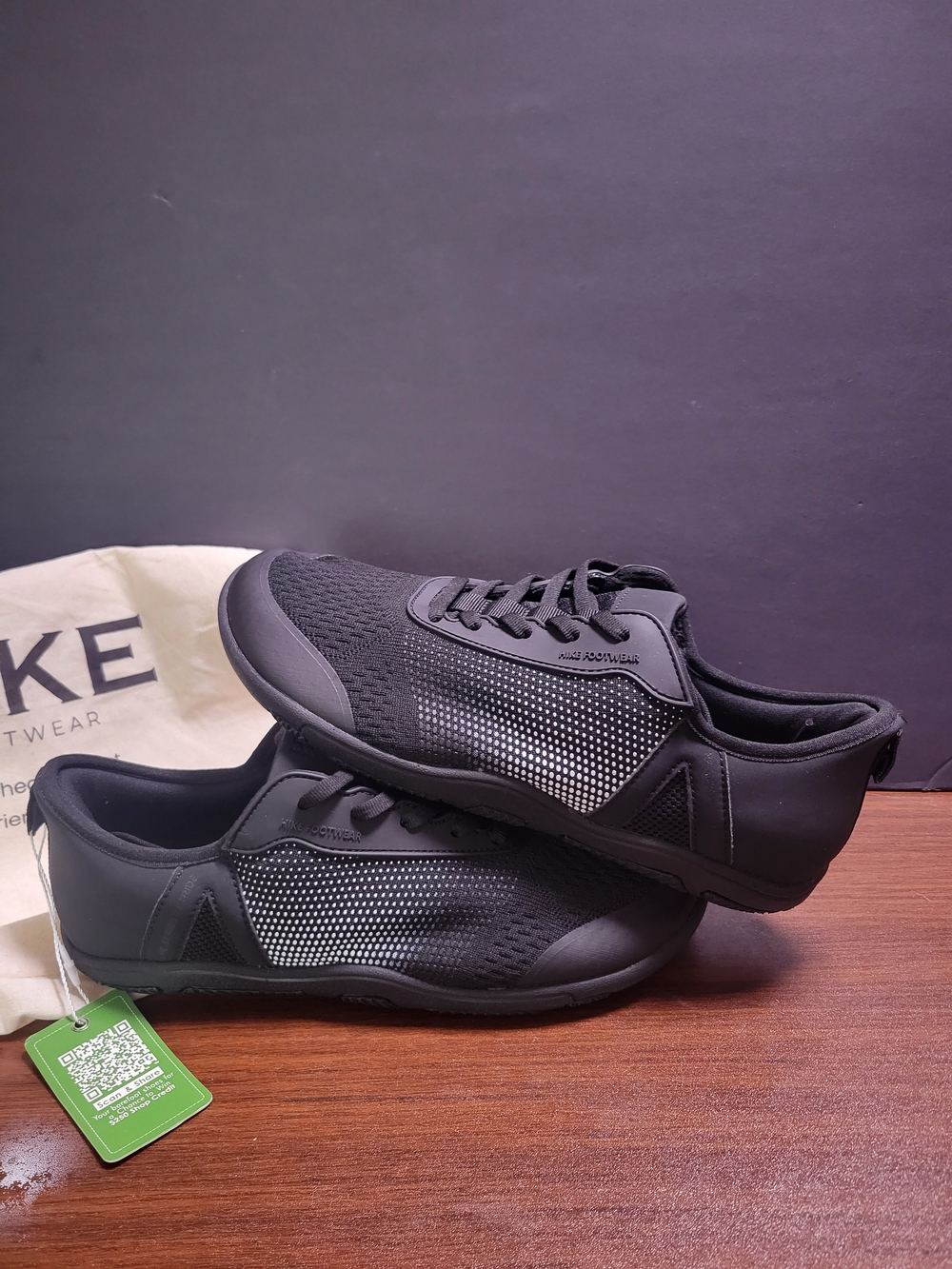 HIKE Footwear Black Sneakers Women's 10-10.5 Men's 8-8.5 EU 41 NWT